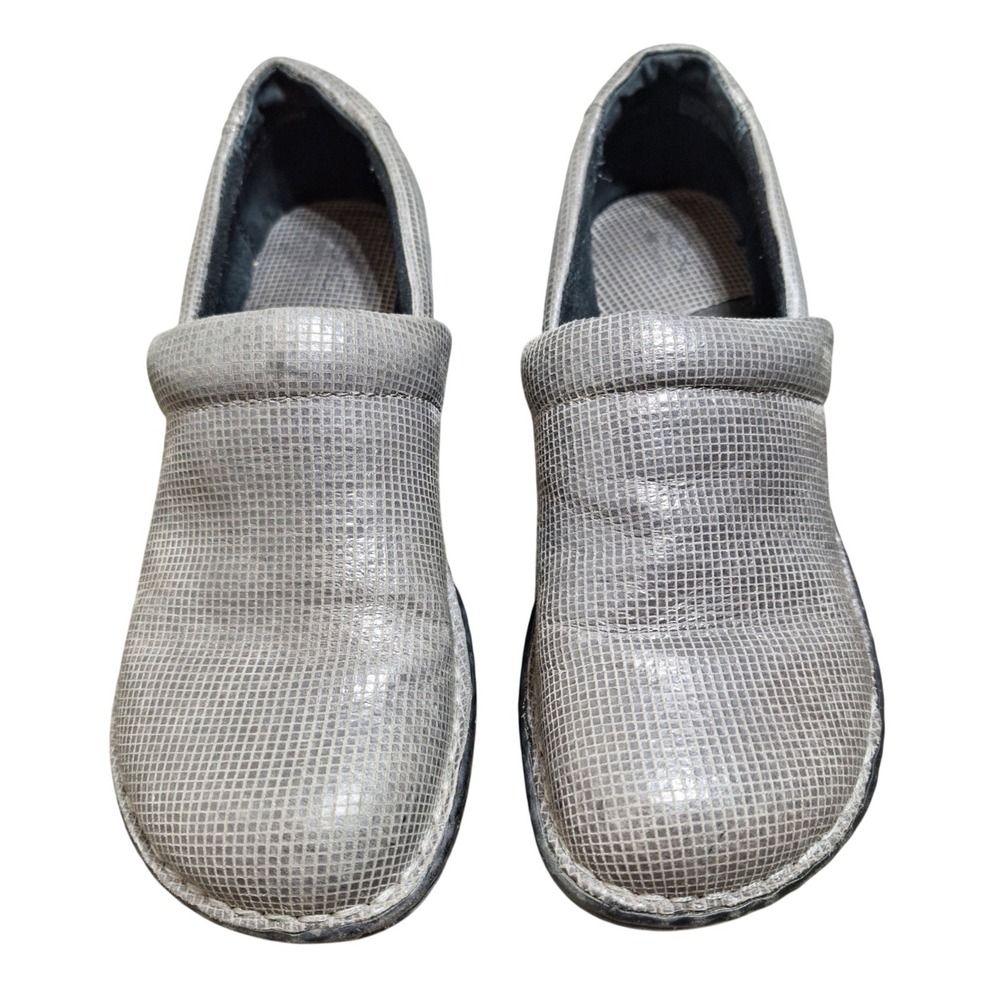 b.o.c. Born Concept Women's Size 7M Grey Textured Leather Clogs Slip On Shoes
